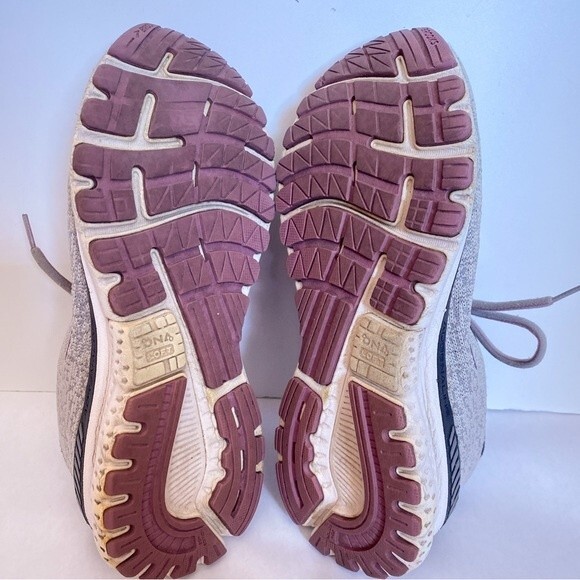 Brooks Adrenaline GTS 20 Road Running Shoes Women's size 9 - Picture 10 of 11